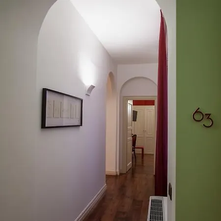 Garibaldi 61 Guest house