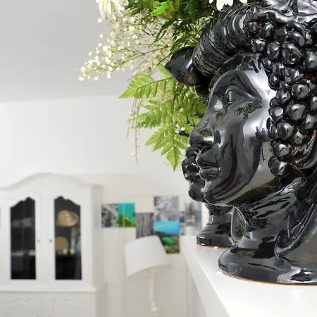 Garibaldi 61 Guest house 3*